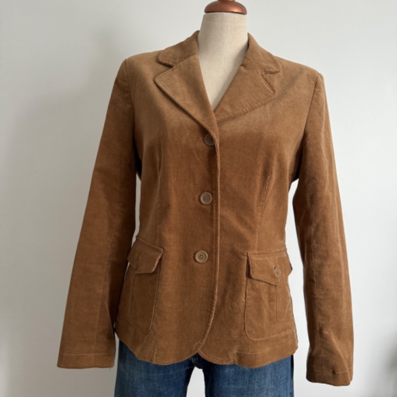 Lady Hathaway - Tan Velvet Blazer - Jacket - Picture 7 of 11